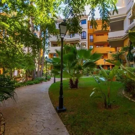 Bright Penthouse With Spacious Solarium Punta Prima شقة *