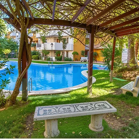 Bright Penthouse With Spacious Solarium Punta Prima * تورّيفيِخا